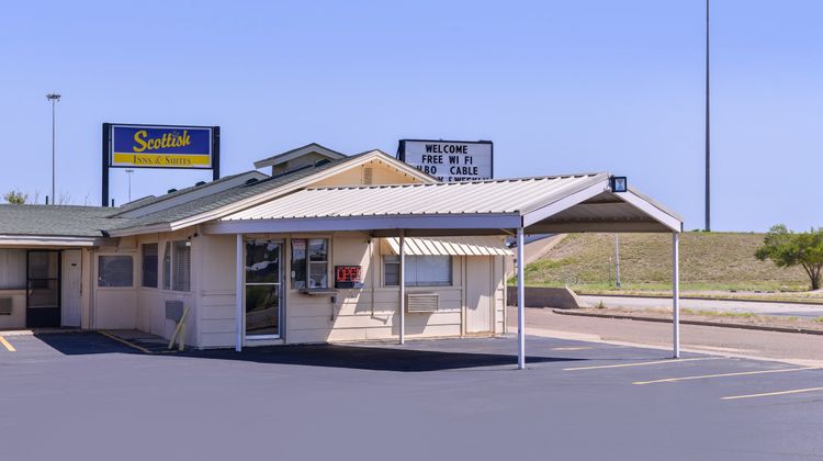 Scottish Inns & Suites Lubbock Exterior