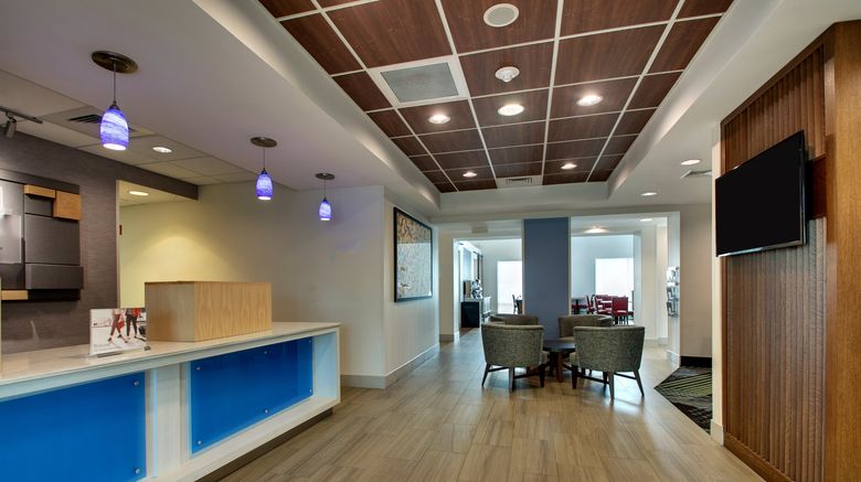<b>Holiday Inn Express Hotel & Suites Lobby</b>. Images powered by <a href="https://www.leonardoworldwide.com/" title="Leonardo Worldwide" target="_blank">Leonardo</a>.