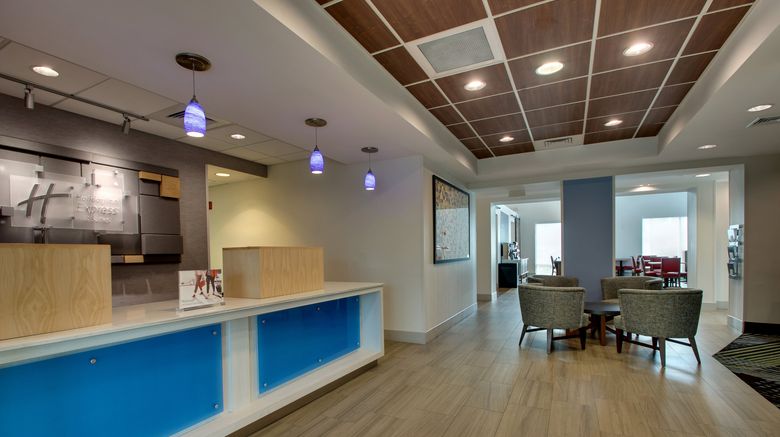 <b>Holiday Inn Express Hotel & Suites Lobby</b>. Images powered by <a href="https://www.leonardoworldwide.com/" title="Leonardo Worldwide" target="_blank">Leonardo</a>.