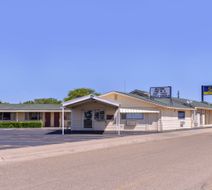 Scottish Inns & Suites Lubbock Exterior