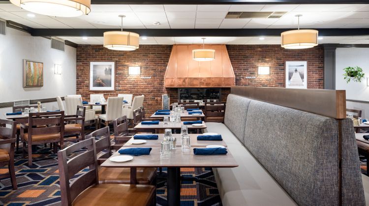 Holiday Inn Johnstown-Gloversville Restaurant
