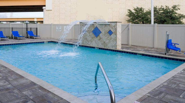 <b>Holiday Inn Express & Suites Tampa Pool</b>. Images powered by <a href="https://www.leonardoworldwide.com/" title="Leonardo Worldwide" target="_blank">Leonardo</a>.
