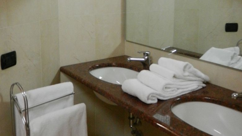 <b>Eurohotel Palace Maniago Room</b>. Images powered by <a href="https://www.leonardoworldwide.com/" title="Leonardo Worldwide" target="_blank">Leonardo</a>.