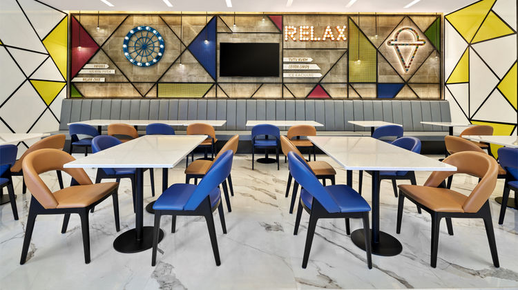 Holiday Inn Express Singapore Serangoon Restaurant