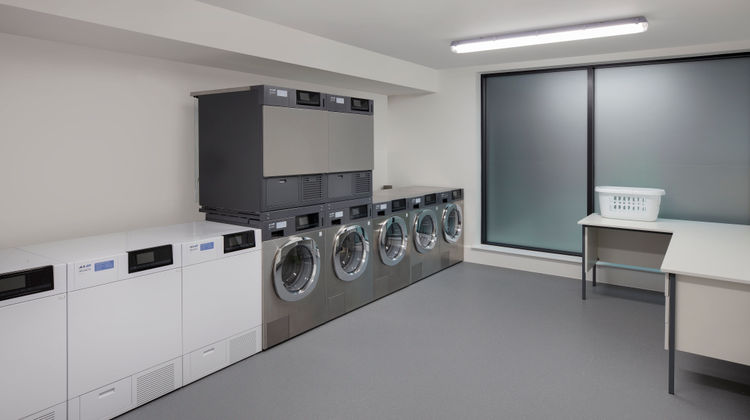 Staybridge Suites Bath Road Other