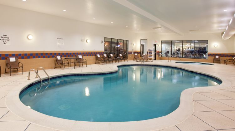 Holiday Inn Express Hotel & Suites Pool