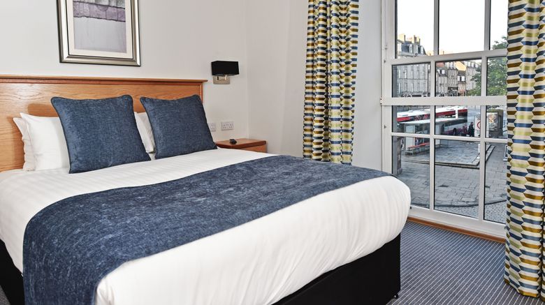 <b>Royal Athenaeum Suites Room</b>. Images powered by <a href="https://www.leonardoworldwide.com/" title="Leonardo Worldwide" target="_blank">Leonardo</a>.