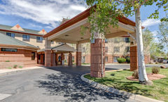 Holiday Inn Express & Suites