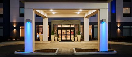 Holiday Inn Express & Suites Brantford Exterior