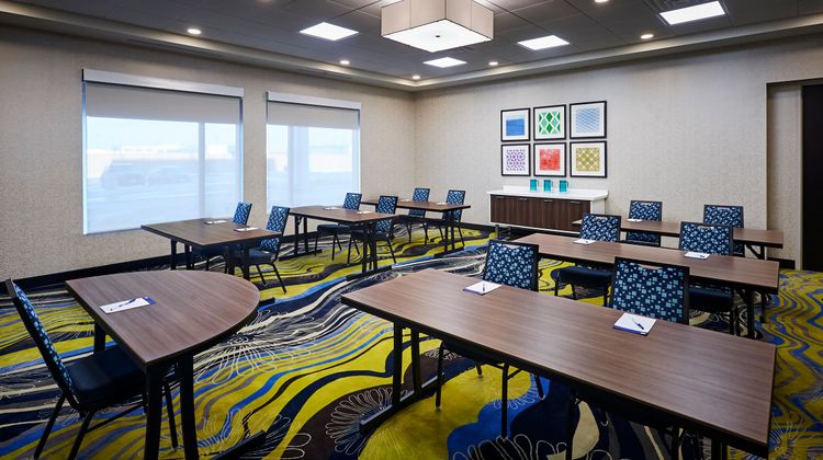 Holiday Inn Express & Suites Brantford Meeting