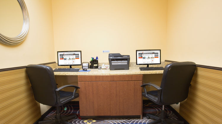 Holiday Inn Express & Suites Thornton Other
