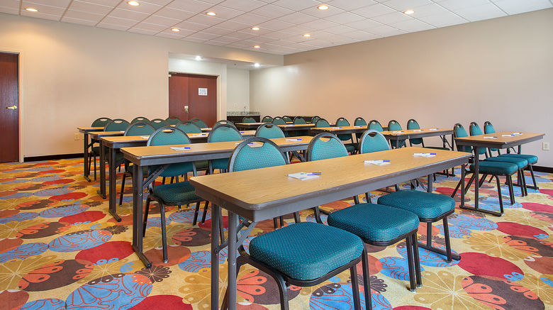 <b>Holiday Inn Express Hotel & Suites Meeting</b>. Images powered by <a href="https://www.leonardoworldwide.com/" title="Leonardo Worldwide" target="_blank">Leonardo</a>.