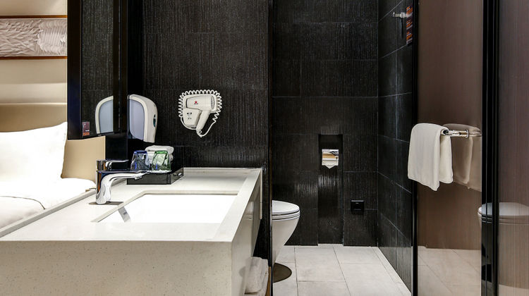 Holiday Inn Express Wenjiang Hotspring Room
