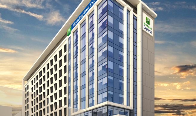 Holiday Inn Express Adelaide City Centre Exterior