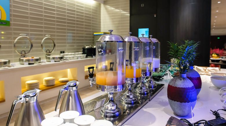 <b>Holiday Inn Express Harbin Qunli Restaurant</b>. Images powered by <a href="https://www.leonardoworldwide.com/" title="Leonardo Worldwide" target="_blank">Leonardo</a>.