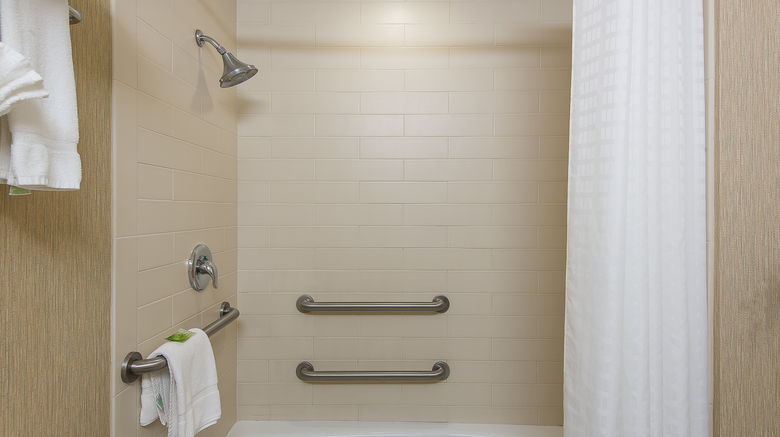 <b>Holiday Inn Express Princeton Southeast Room</b>. Images powered by <a href="https://www.leonardoworldwide.com/" title="Leonardo Worldwide" target="_blank">Leonardo</a>.