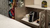 Staypineapple, An Artful Hotel, Midtown Room