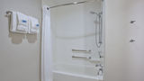 Holiday Inn Express and Suites Room