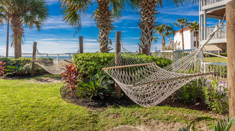 <b>Holiday Inn Express Lobby</b>. Images powered by <a href="https://www.leonardoworldwide.com/" title="Leonardo Worldwide" target="_blank">Leonardo</a>.