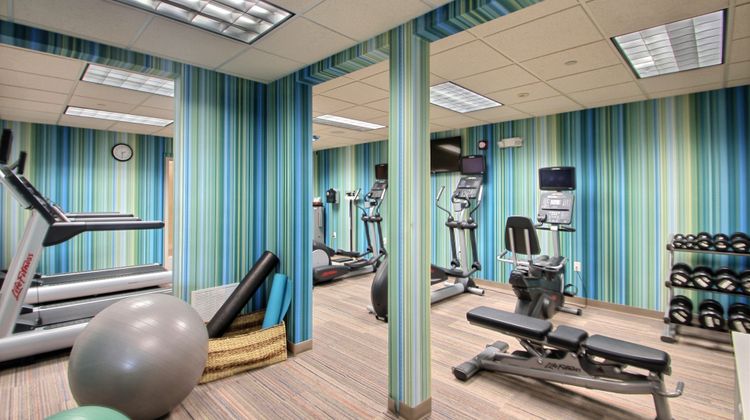 Holiday Inn Express & Suites Airport Health Club
