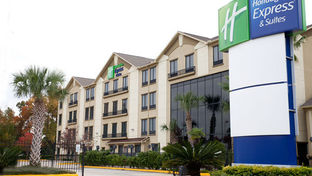 Holiday Inn Express & Suites Houston Nor