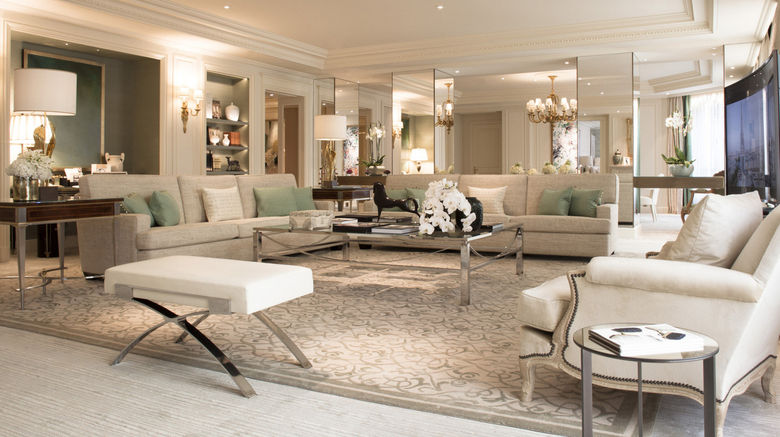 <b>Four Seasons Hotel George V Suite</b>. Images powered by <a href=https://www.travelagewest.com/Hotels/Paris/