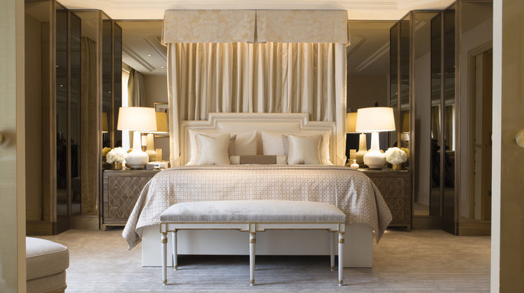 Four Seasons Hotel George V Suite