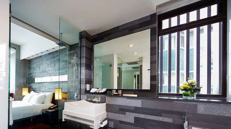 Quincy Hotel Room