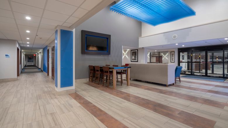 <b>Holiday Inn Express & Suites Coon Rapids Lobby</b>. Images powered by <a href="https://www.leonardoworldwide.com/" title="Leonardo Worldwide" target="_blank">Leonardo</a>.