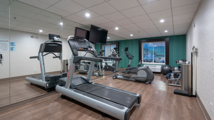 Holiday Inn Express & Suites Coon Rapids Health Club