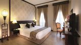 Village Hotel Albert Court Suite