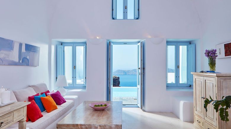 <b>ASTRA Suites Room</b>. Images powered by <a href="https://www.leonardoworldwide.com/" title="Leonardo Worldwide" target="_blank">Leonardo</a>.