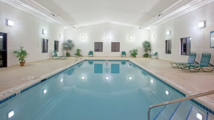 Staybridge Suites Pool