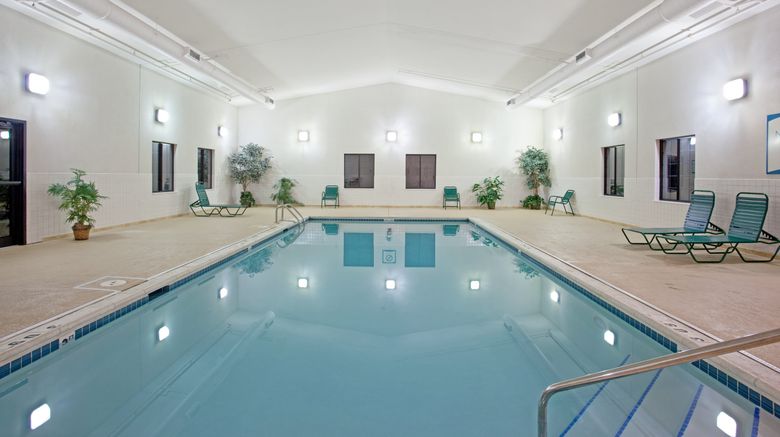 <b>Staybridge Suites Pool</b>. Images powered by <a href="https://www.leonardoworldwide.com/" title="Leonardo Worldwide" target="_blank">Leonardo</a>.