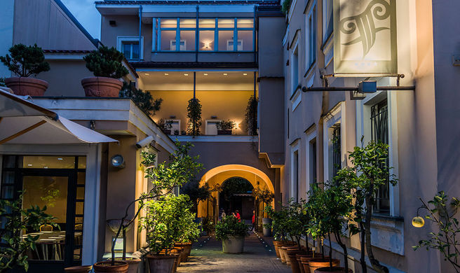 Hotel Forum Exterior