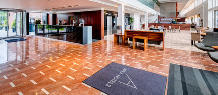 Apex City Quay Hotel Lobby