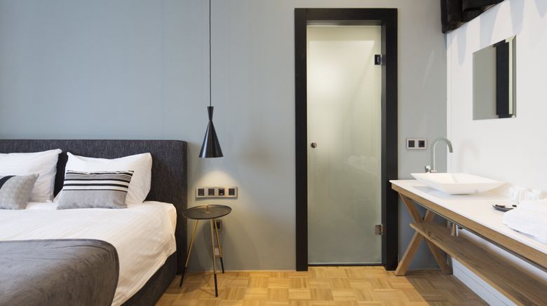 <b>Quentin Zoo Hotel Room</b>. Images powered by <a href="https://www.leonardoworldwide.com/" title="Leonardo Worldwide" target="_blank">Leonardo</a>.