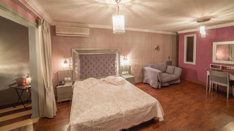 <b>Delphi Art Hotel Suite</b>. Images powered by <a href="https://www.leonardoworldwide.com/" title="Leonardo Worldwide" target="_blank">Leonardo</a>.