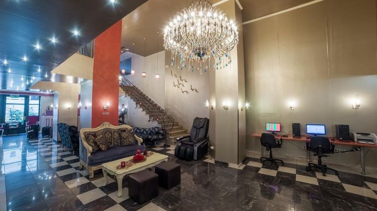 Delphi Art Hotel Lobby
