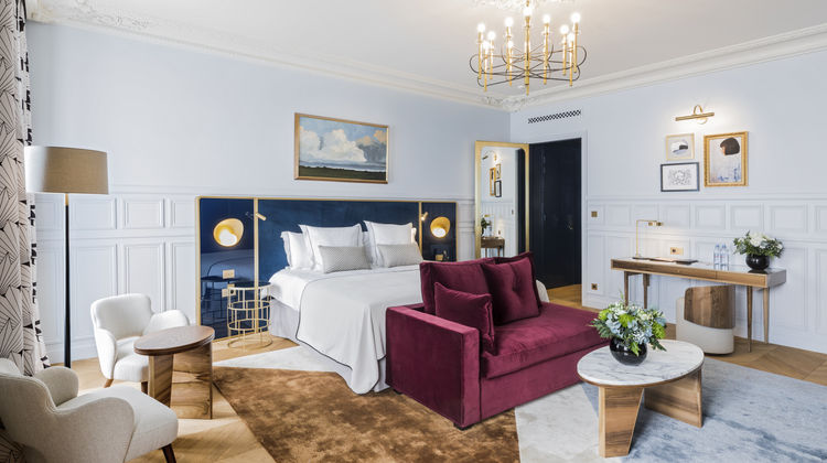 Grand Powers Paris Suite