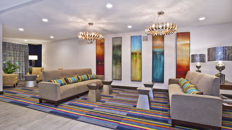 Holiday Inn Express & Sts Ann Arbor West Lobby