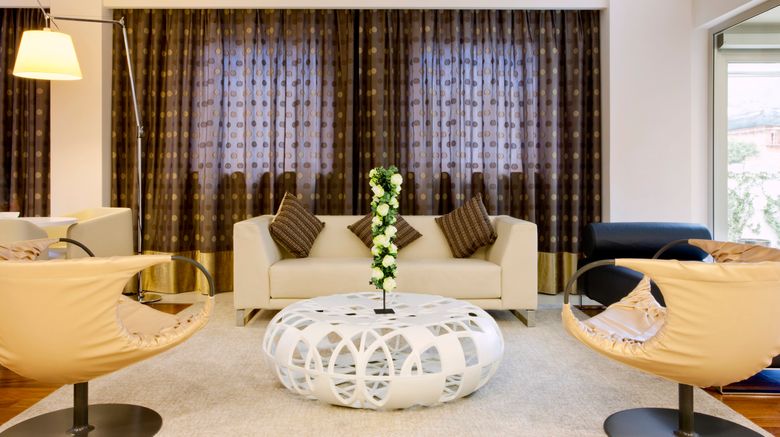 <b>Holiday Inn Salerno-Cava de' Tirreni Lobby</b>. Images powered by <a href="https://www.leonardoworldwide.com/" title="Leonardo Worldwide" target="_blank">Leonardo</a>.