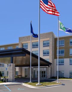 Holiday Inn Express/Suites South - US 23
