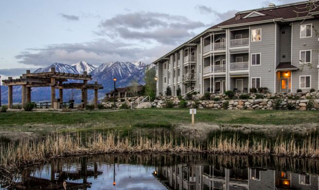 Holiday Inn Club Vac.-David Walley's Exterior