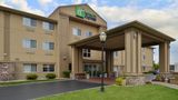 Holiday Inn Express & Suites Exterior