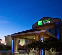 Holiday Inn Express & Suites Exterior
