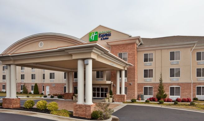Holiday Inn Express High Point South Exterior