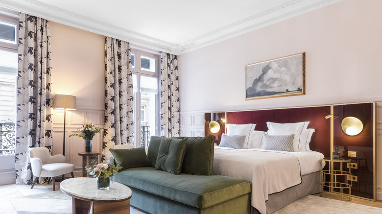 <b>Grand Powers Paris Suite</b>. Images powered by <a href=https://www.travelagewest.com/Hotels/Paris/