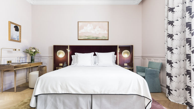 <b>Grand Powers Paris Room</b>. Images powered by <a href=https://www.travelagewest.com/Hotels/Paris/