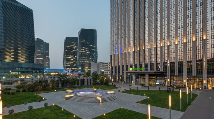 Holiday Inn Express Beijing Yizhuang Exterior